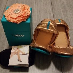 Tieks Shoes - Tieks rose gold glam 9 NIB Tieks Shoes - Tieks rose gold glam 9 NIB
